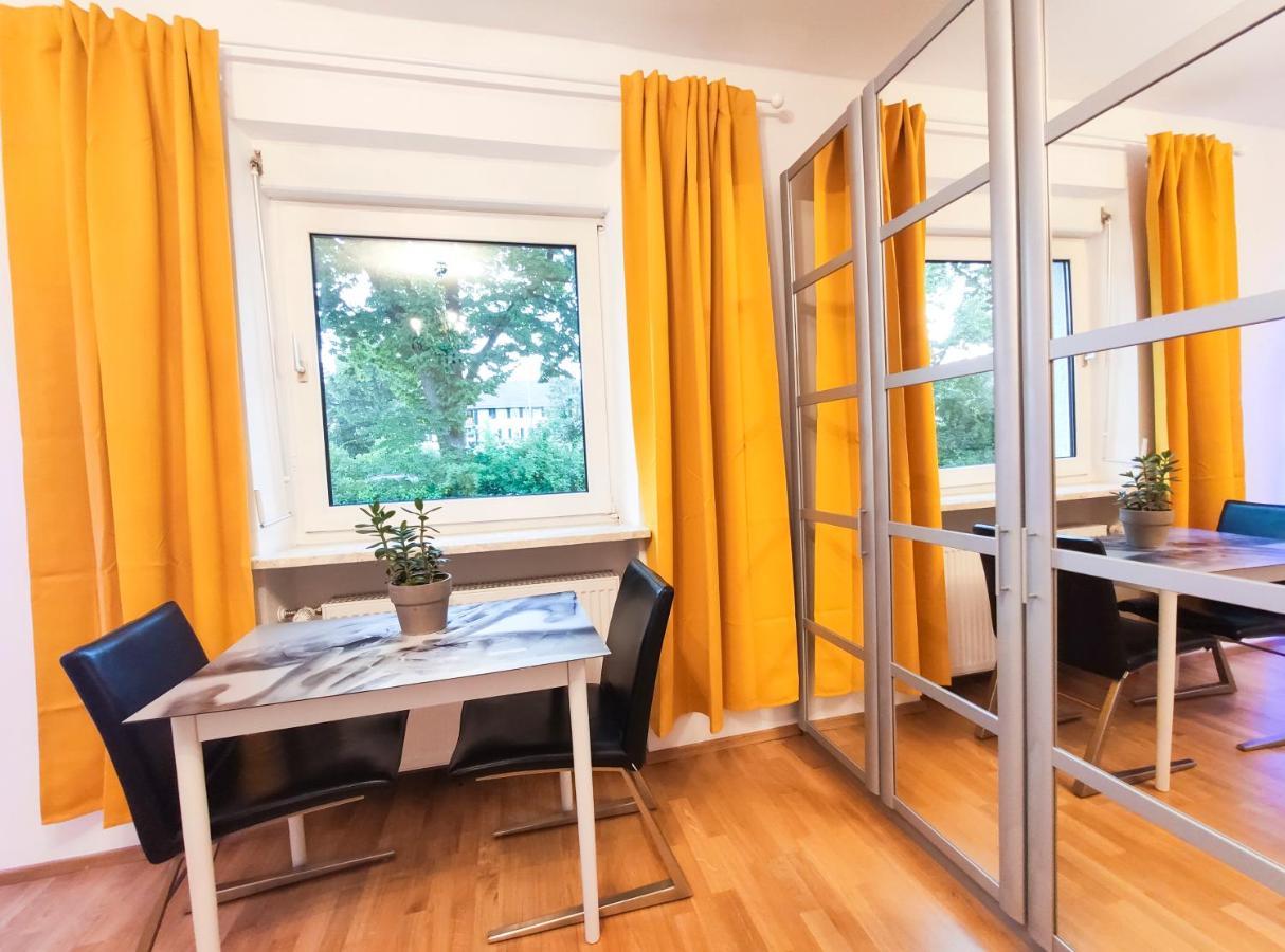 Modernes Zimmer am Park mit Garten, Hühner&Enten Múnich Exterior foto